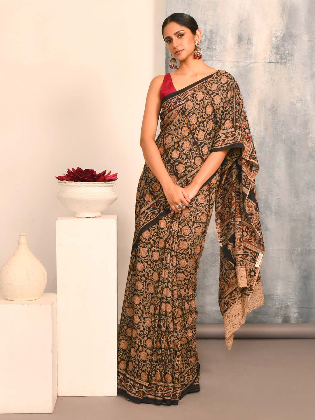 MIDNIGHT FLORAL GRACE (KALAMKARI 100% PURE COTTON SAREE)