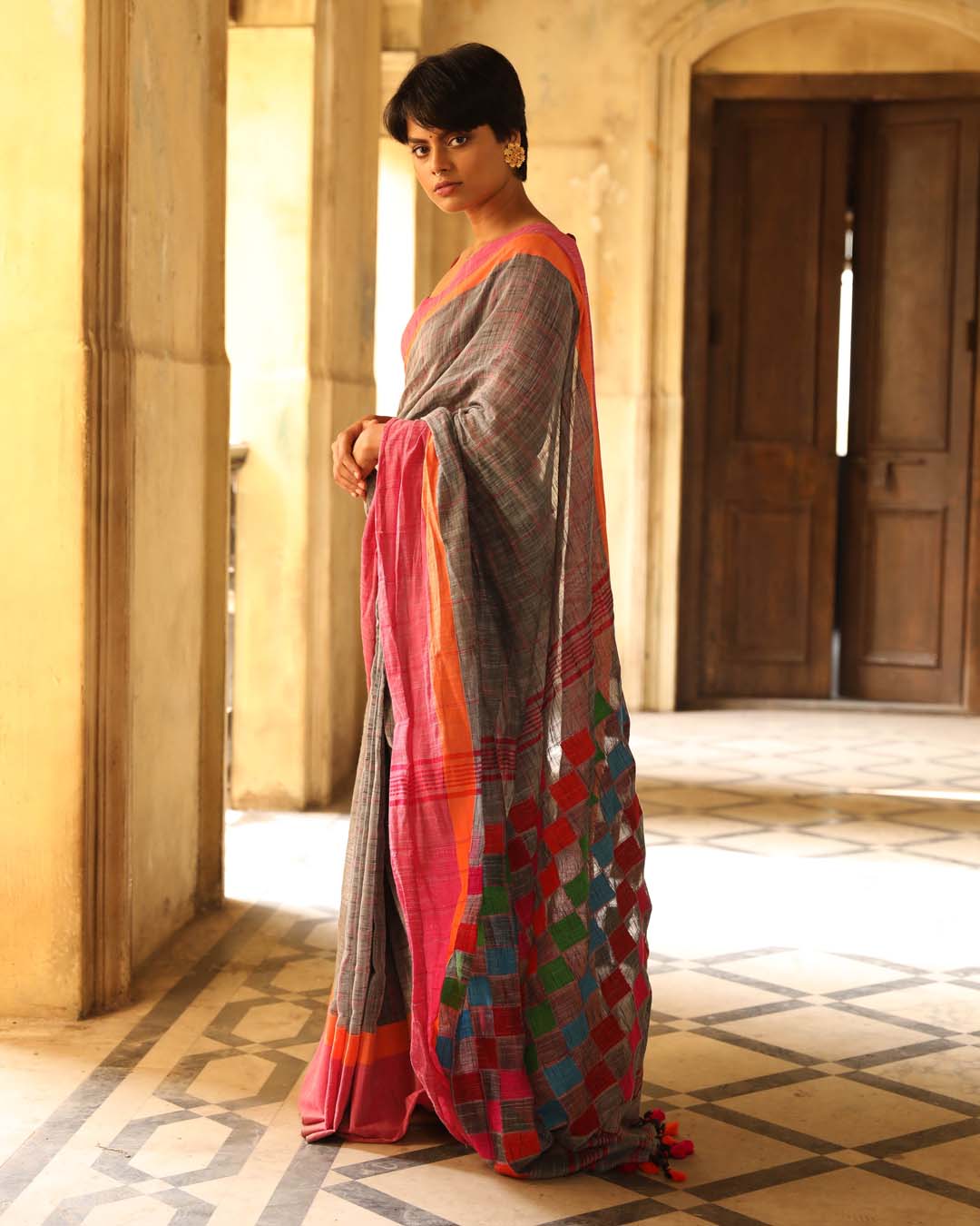 MIDNIGHT CHARCOAL (BENGAL HANDLOOM 100% PURE COTTON SAREE)