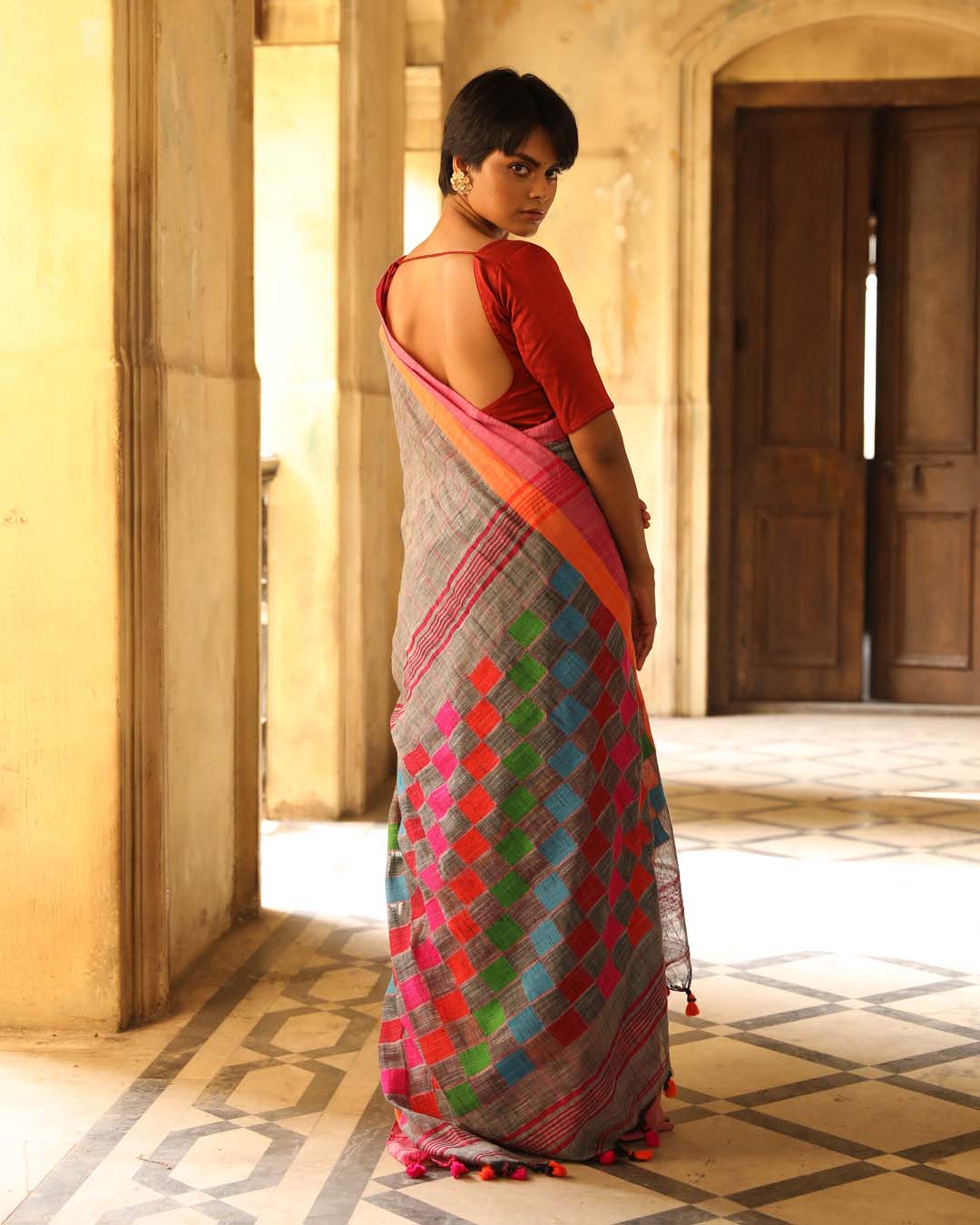 MIDNIGHT CHARCOAL (BENGAL HANDLOOM 100% PURE COTTON SAREE)