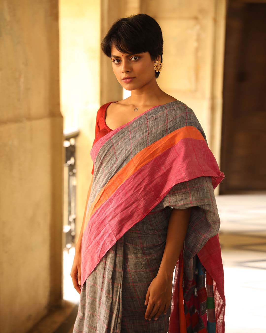 MIDNIGHT CHARCOAL (BENGAL HANDLOOM 100% PURE COTTON SAREE)