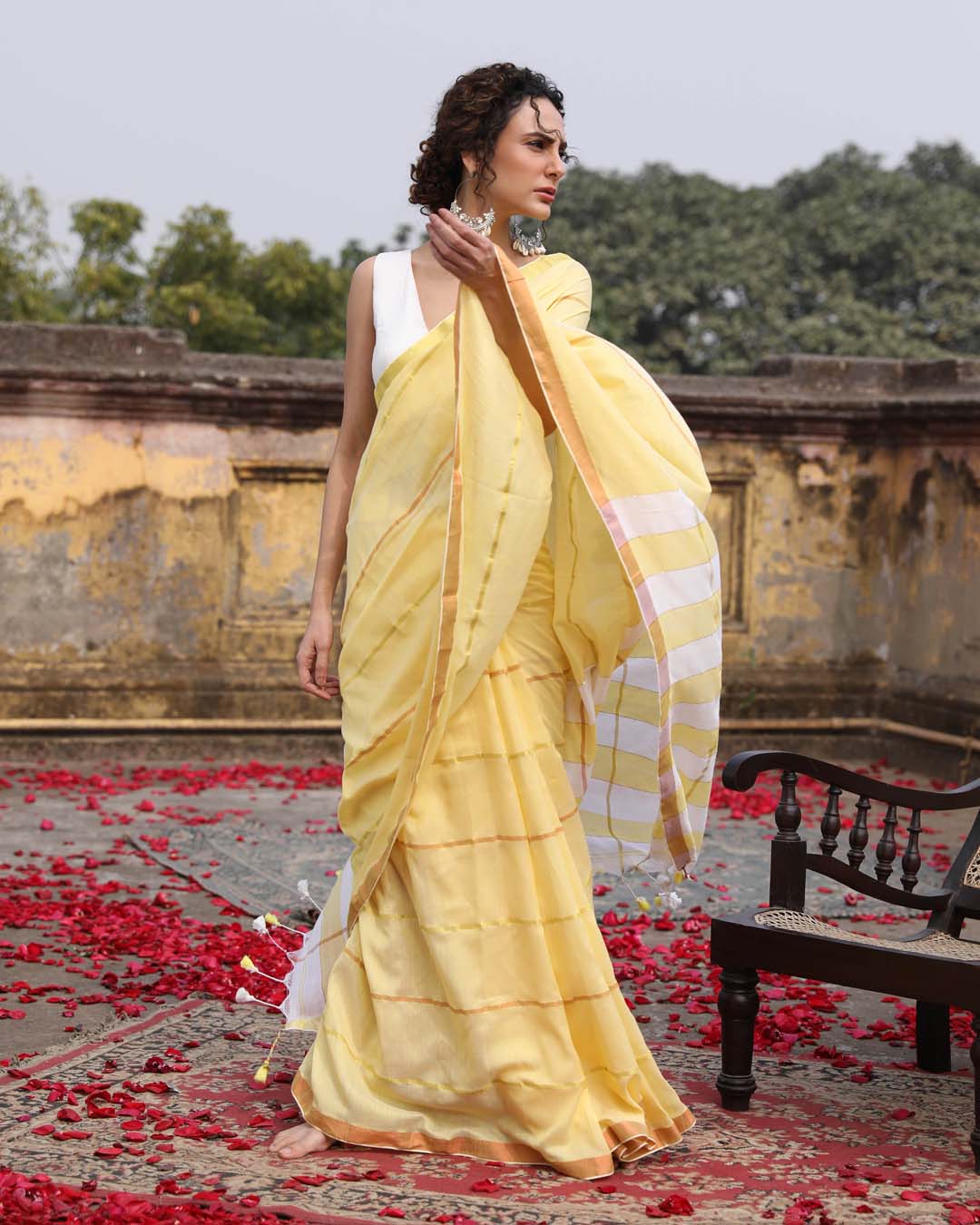 SUNLIT SPLENDOR (BENGAL HANDLOOM 100% PURE COTTON SAREE)