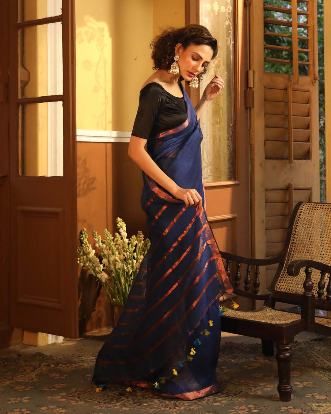 AZURE SERENITY (BENGAL HANDLOOM PURE LINEN SAREE)