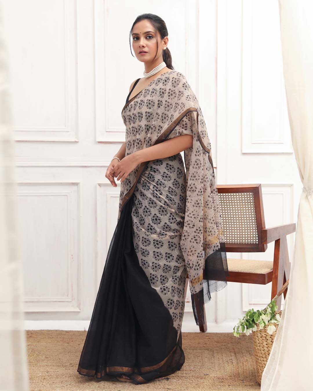 GREY WHISPER (BAGRU SILK COTTON SAREE)