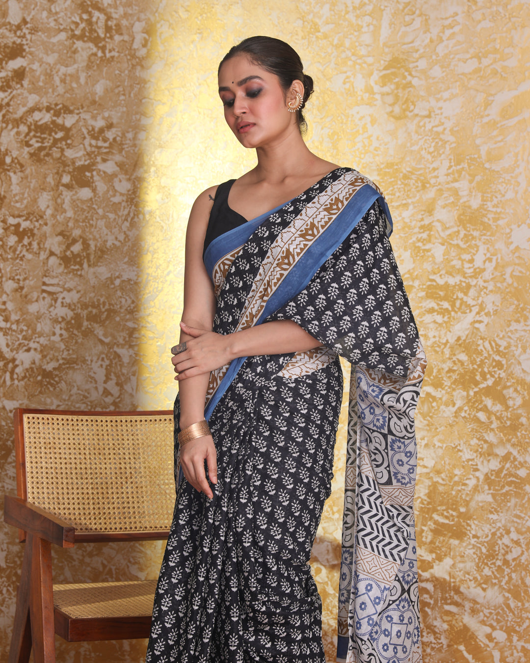 MIDNIGHT PATTERNS (BAGRU MUL MUL COTTON SAREE)