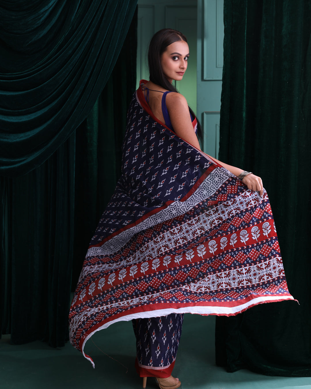 COBALT CHARM (IKKAT MUL MUL COTTON SAREE)
