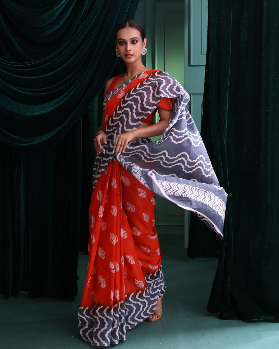AMBER GLOW (BAGRU MUL MUL COTTON SAREE)