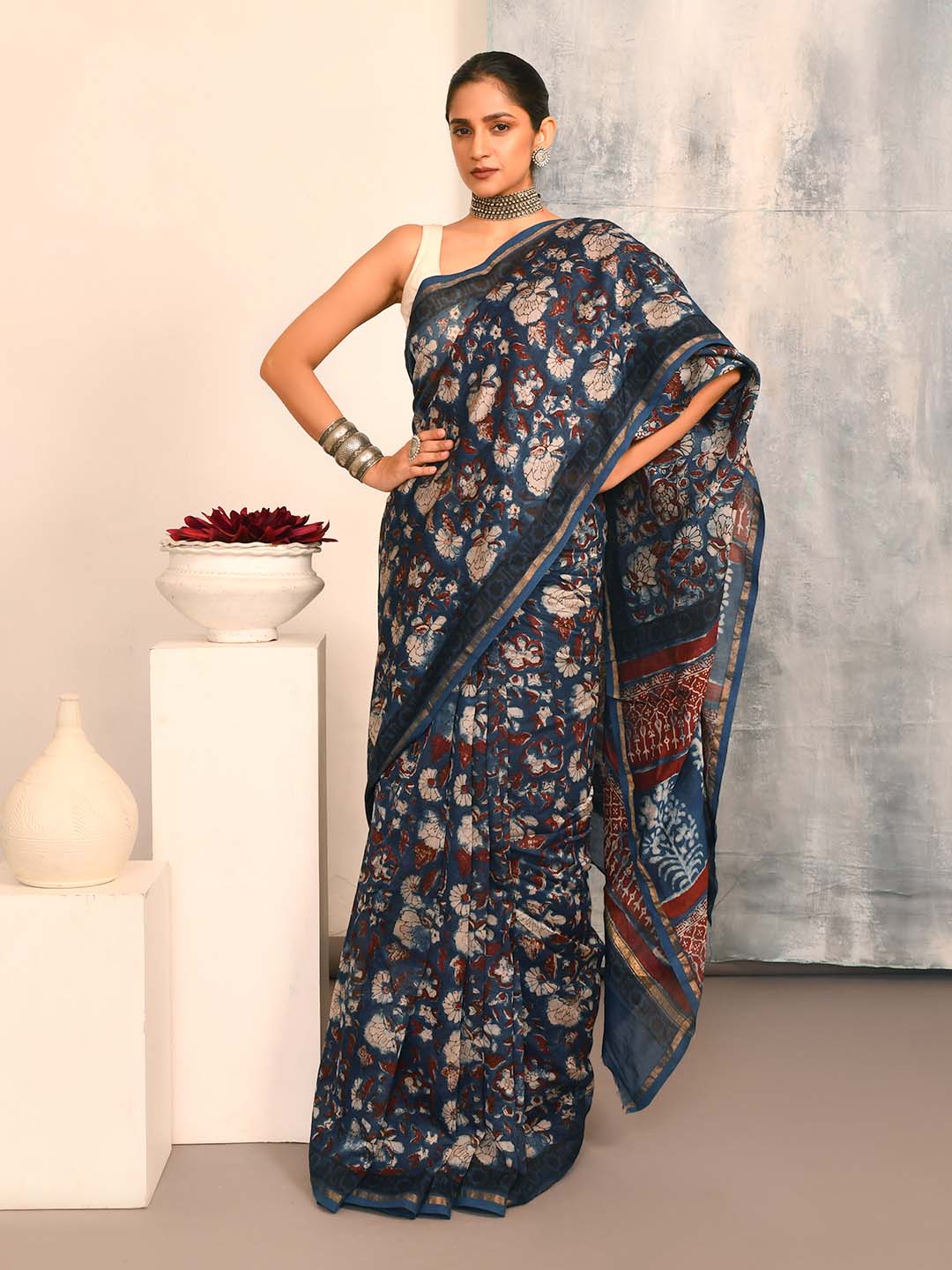 INDIGO ELEGANCE (BAGRU SILK COTTON SAREE)