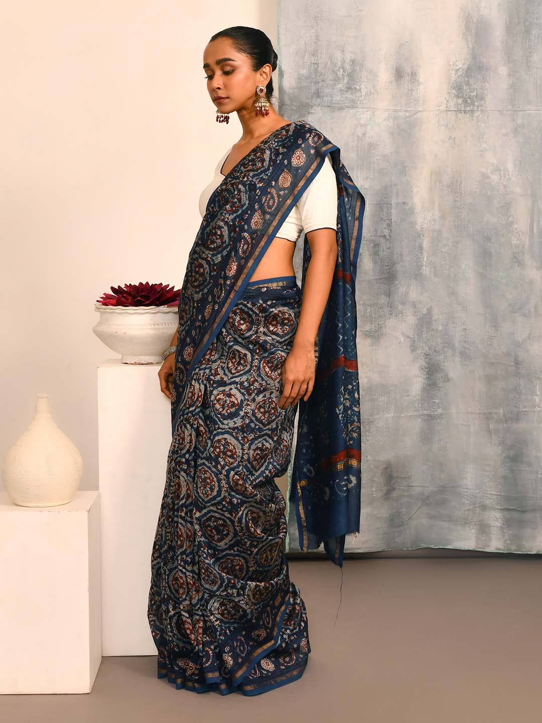 INDIGO HARMONY (BAGRU SILK COTTON SAREE)