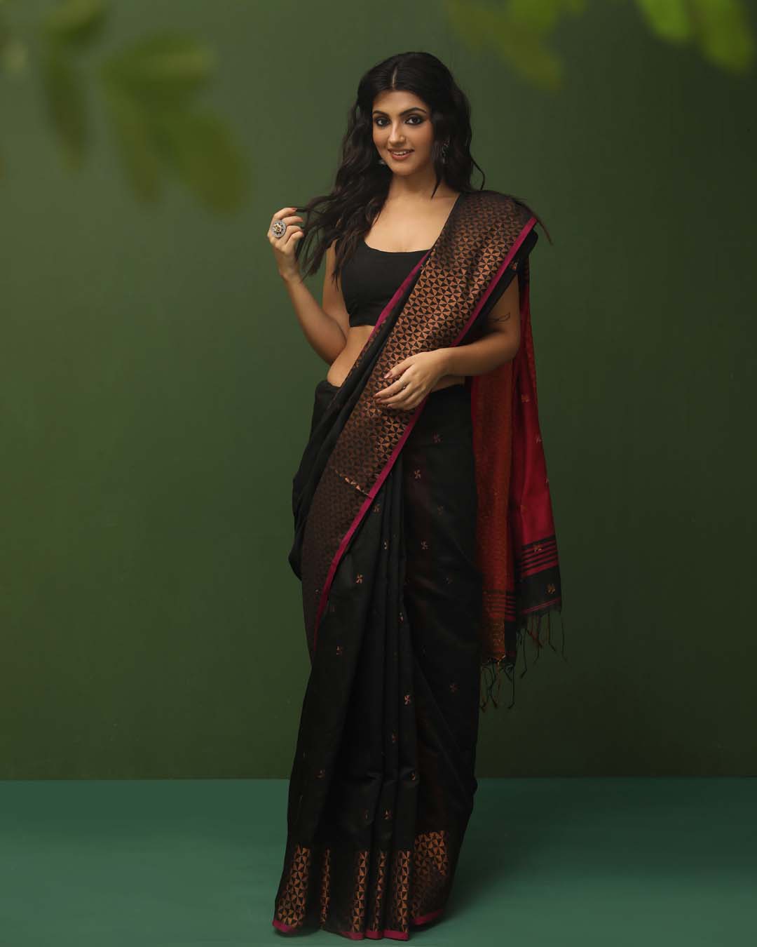 NOIR SPLENDOR (HANDLOOM COTTON BLEND SAREE)