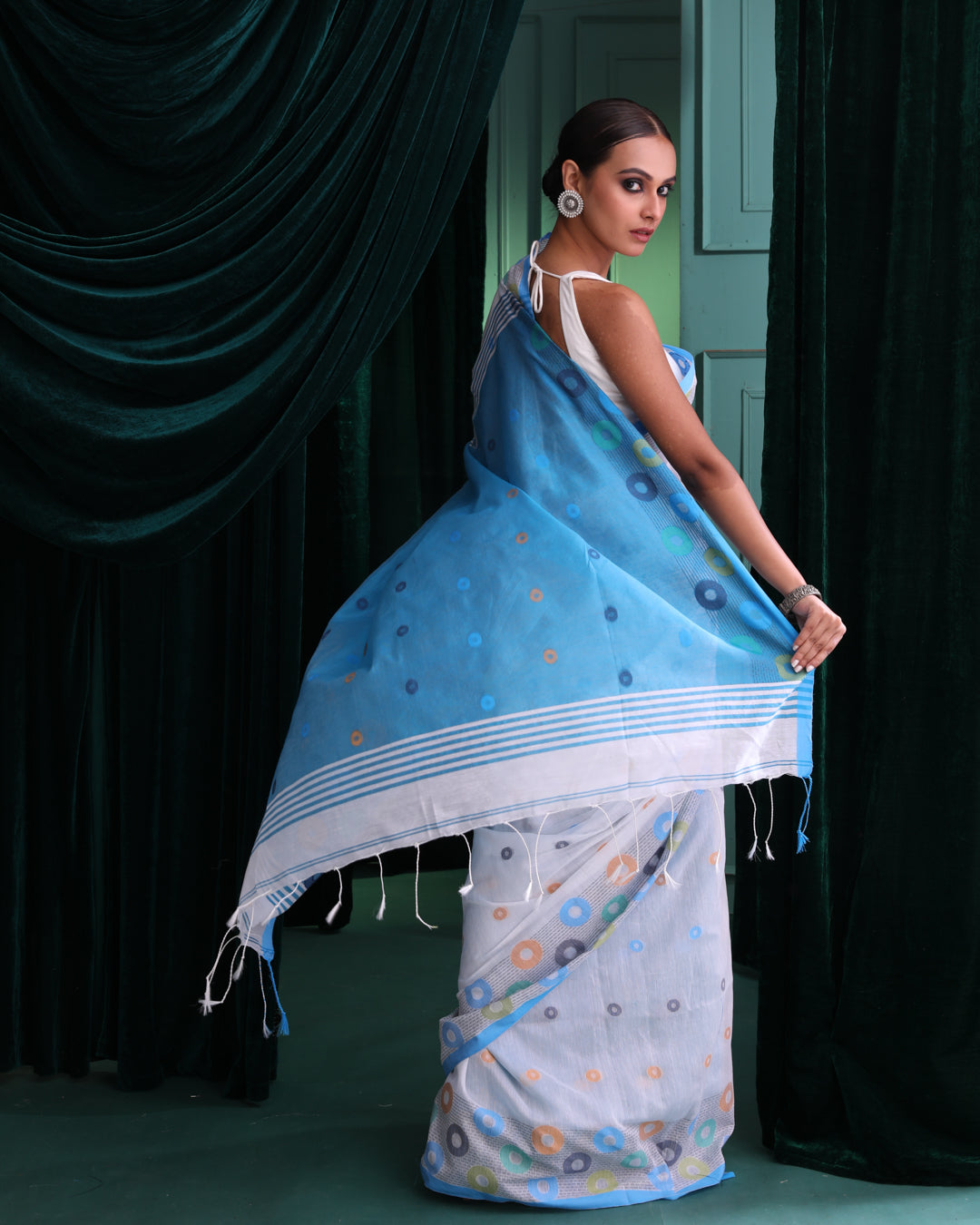 FESTIVE BREEZE (HANDLOOM COTTON BLEND SAREE)