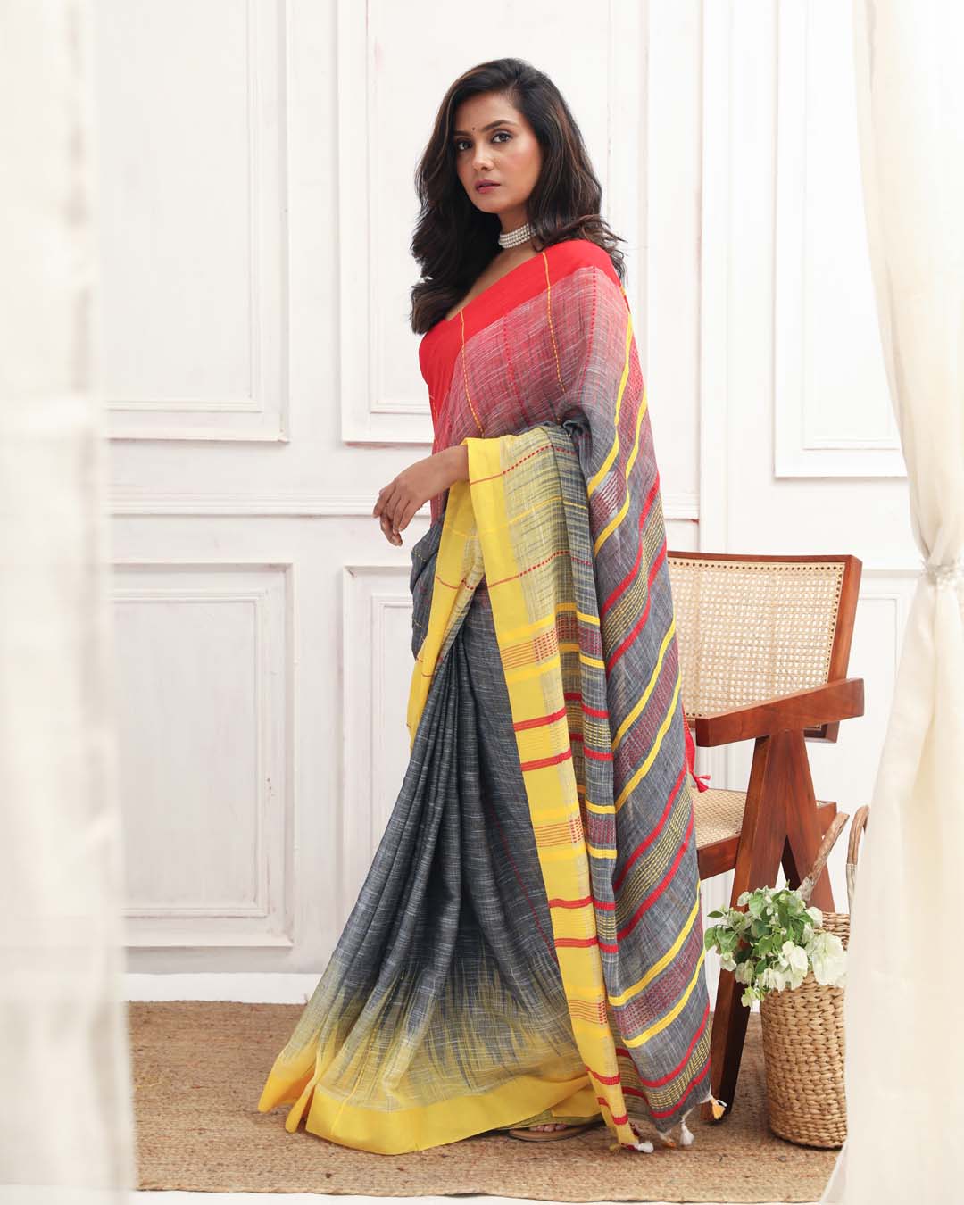 SLATE ELEGANCE (HANDLOOM PURE LINEN SAREE)