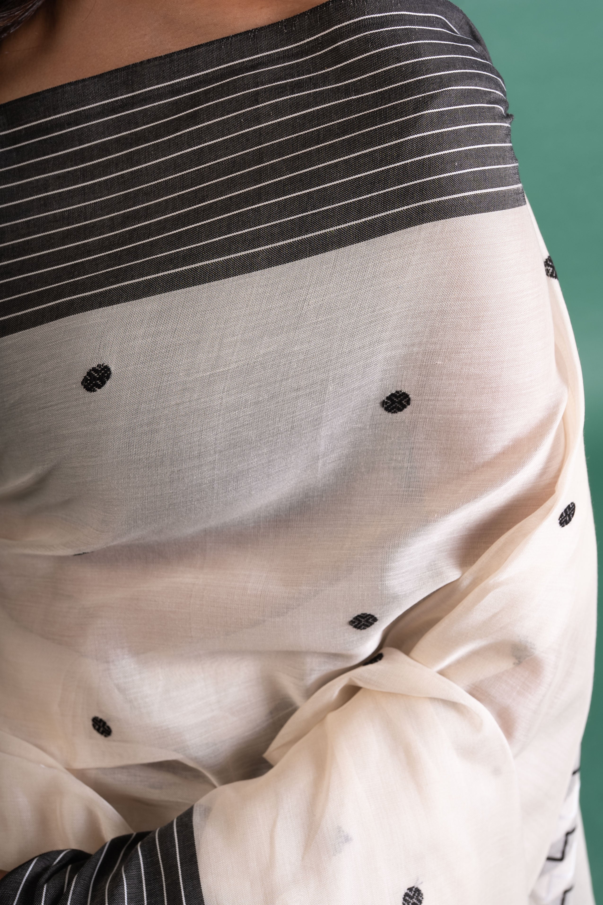 Noir Whisper Ivory Bengal Handloom Cotton Saree