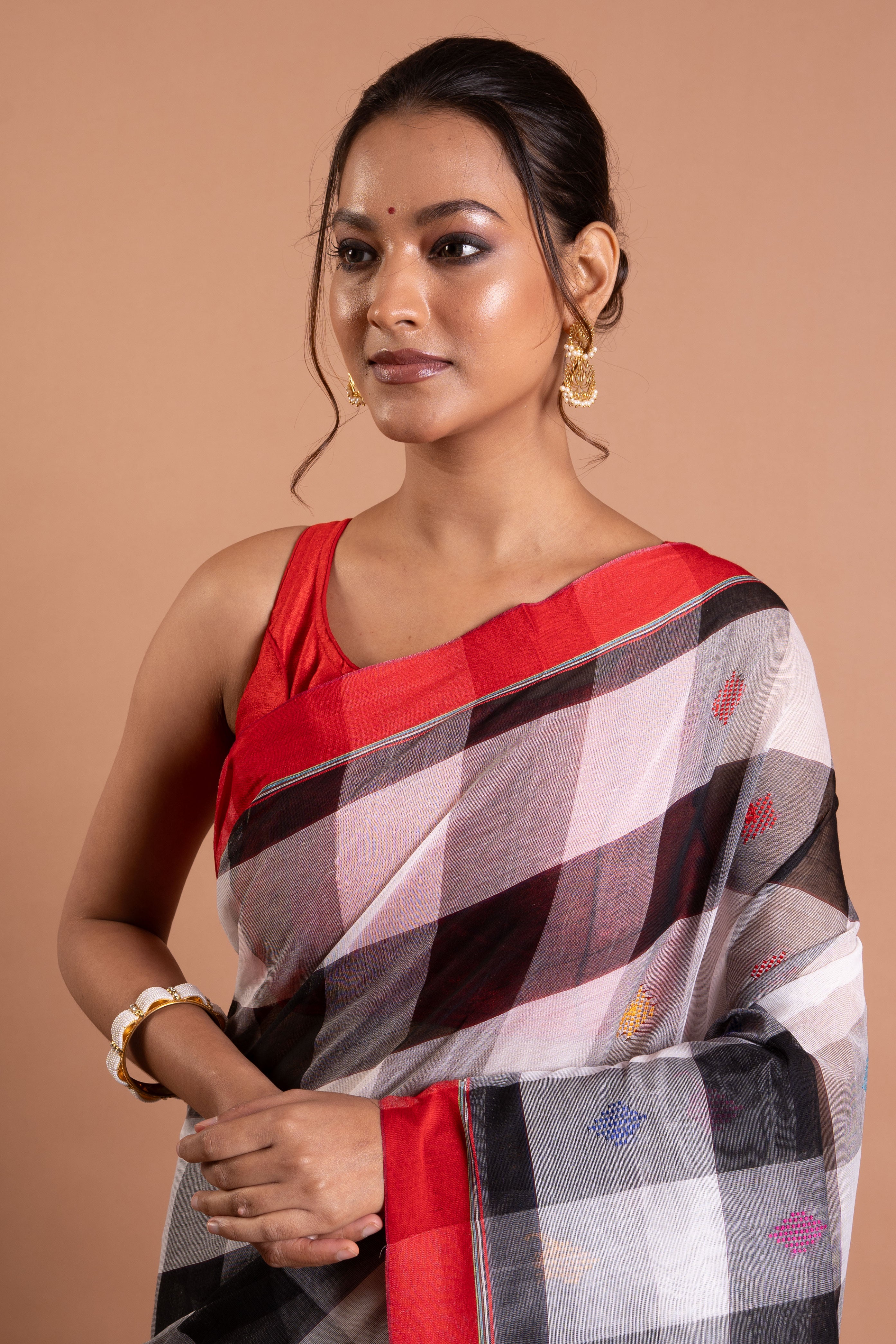 Scarlet Grid Noir Bengal Handloom Cotton Saree