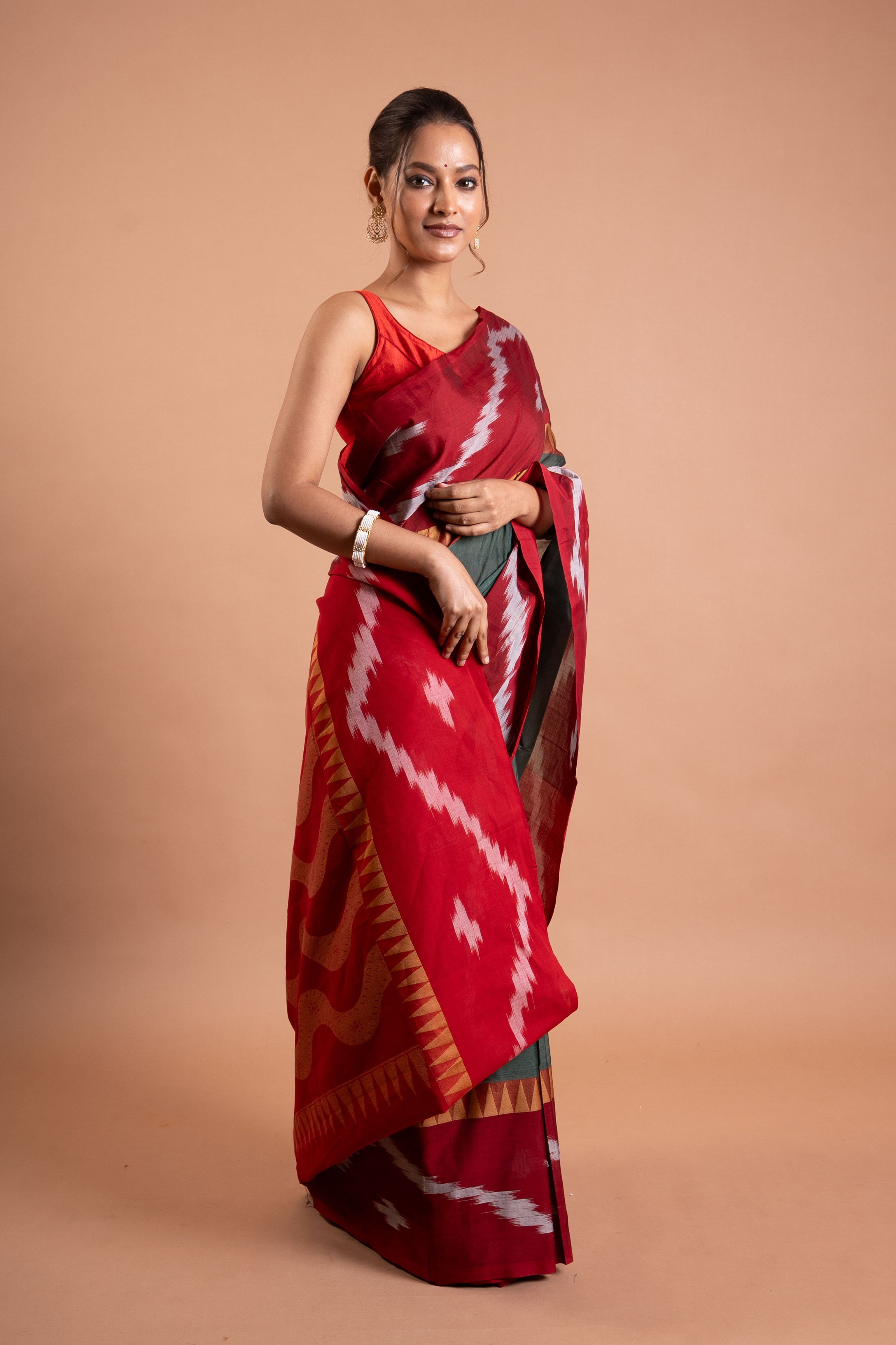 Crimson Ikat Harmony – Pure Handloom Saree