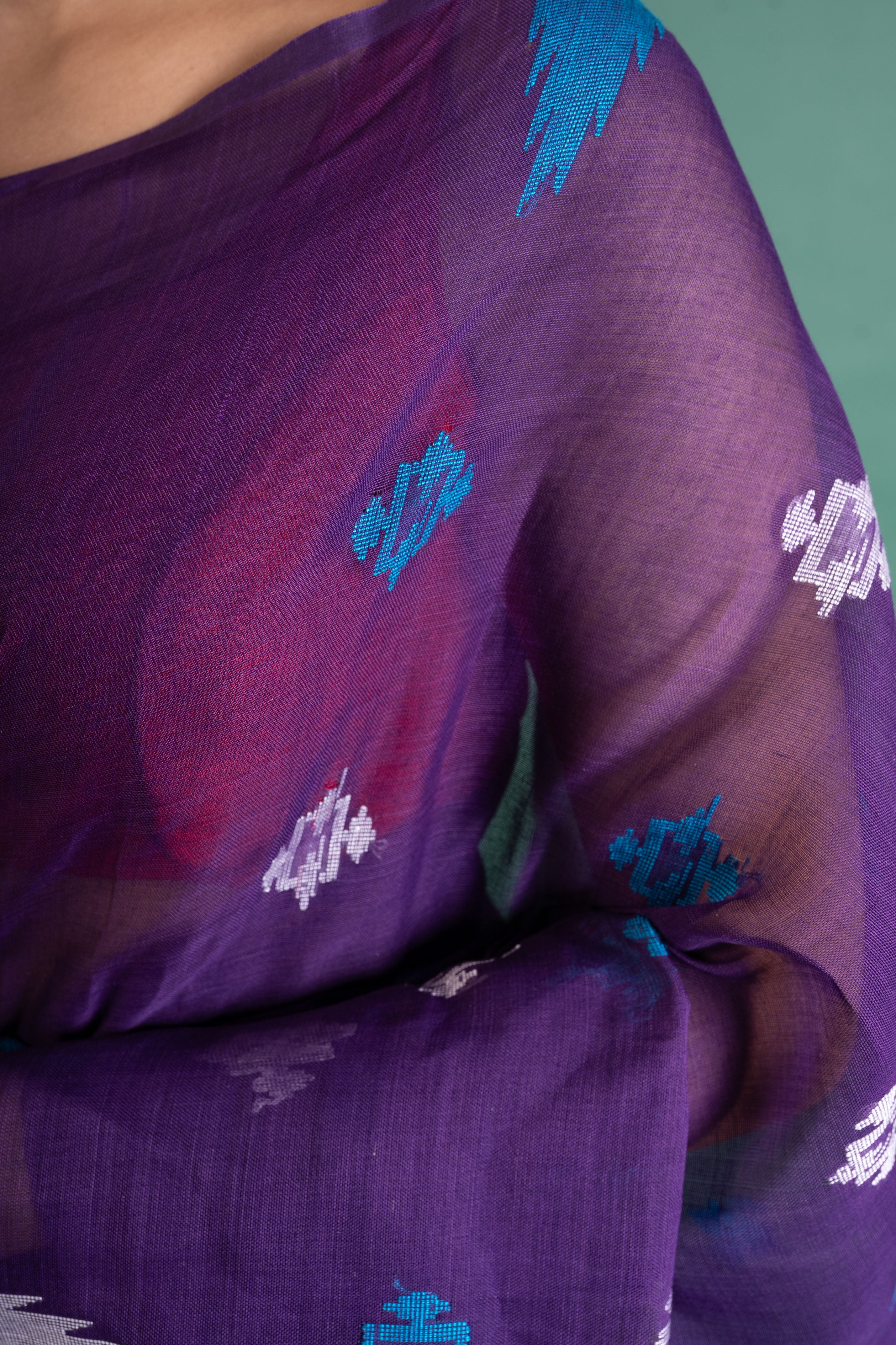 Royal Amethyst Handloom Saree with Ikat Motifs
