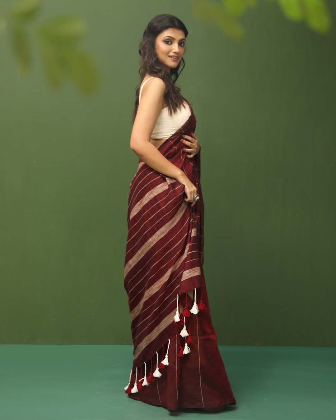 BURGUNDY ELEGANCE (BENGAL HANDLOOM COTTON BLEND SAREE)