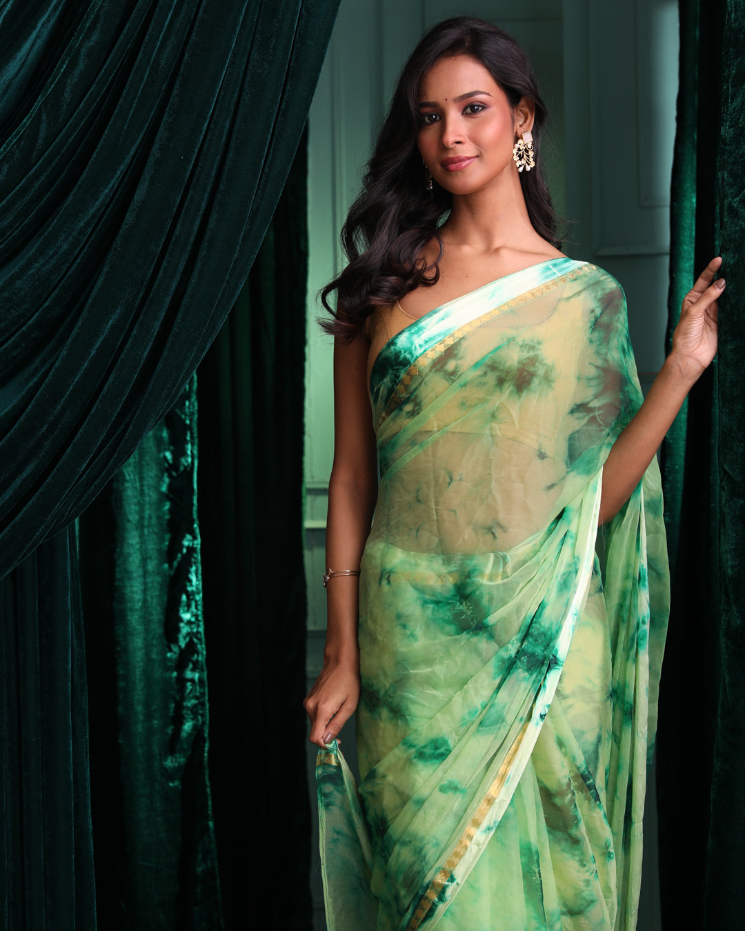 AARINI (BANDHANI SAREE)
