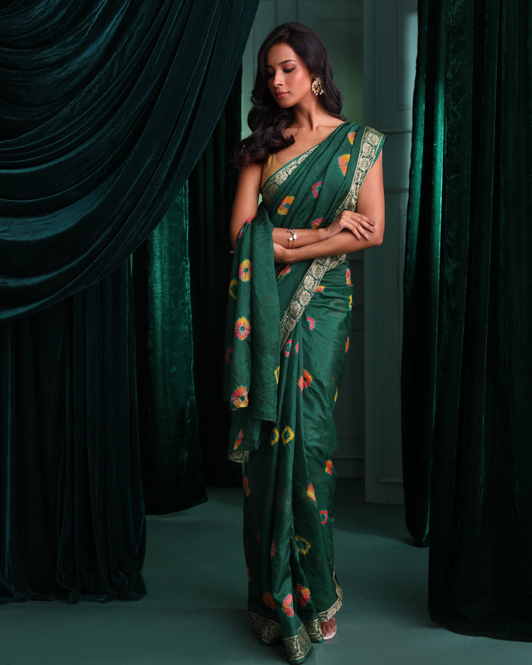 VERDANT RADIANCE (BANDHANI SILK SAREE)
