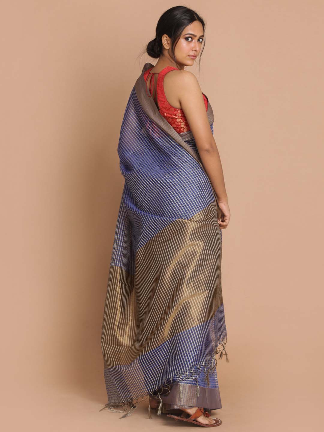 Indethnic Banarasi Navy Blue Checked Daily Wear Saree - View 3