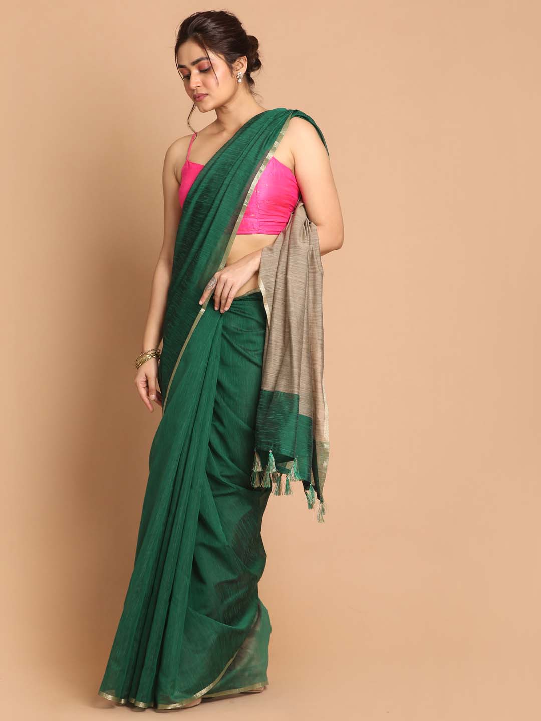 Indethnic Banarasi Bottle Green Solid Daily Wear Saree - View 2