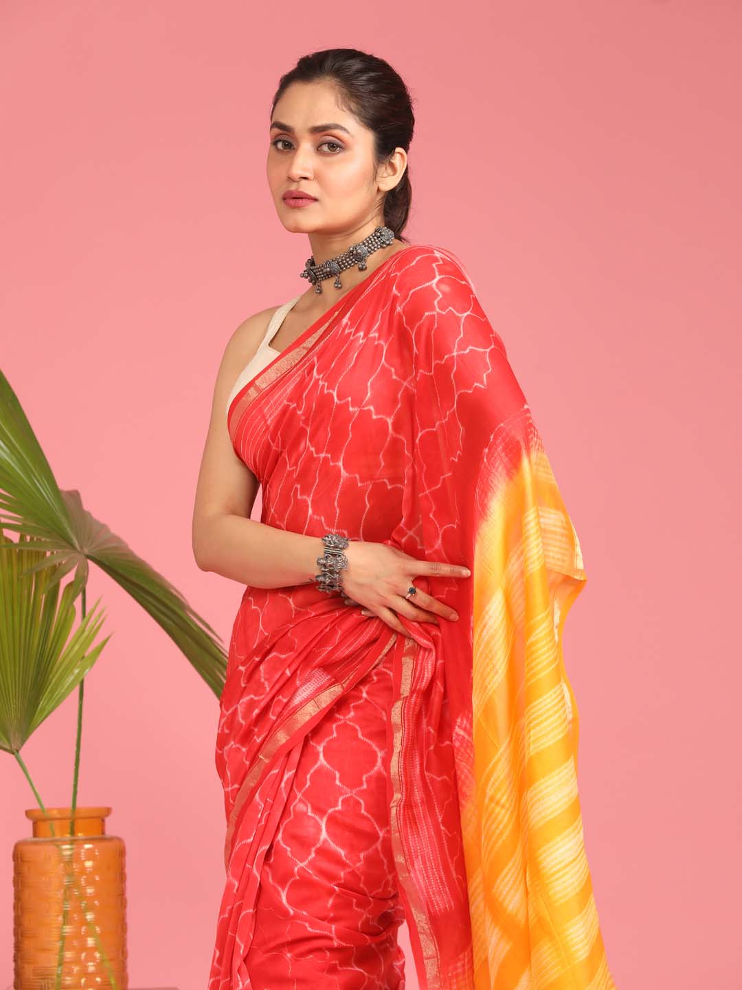 Indethnic Shibori Silk Cotton Saree in Red - View 2