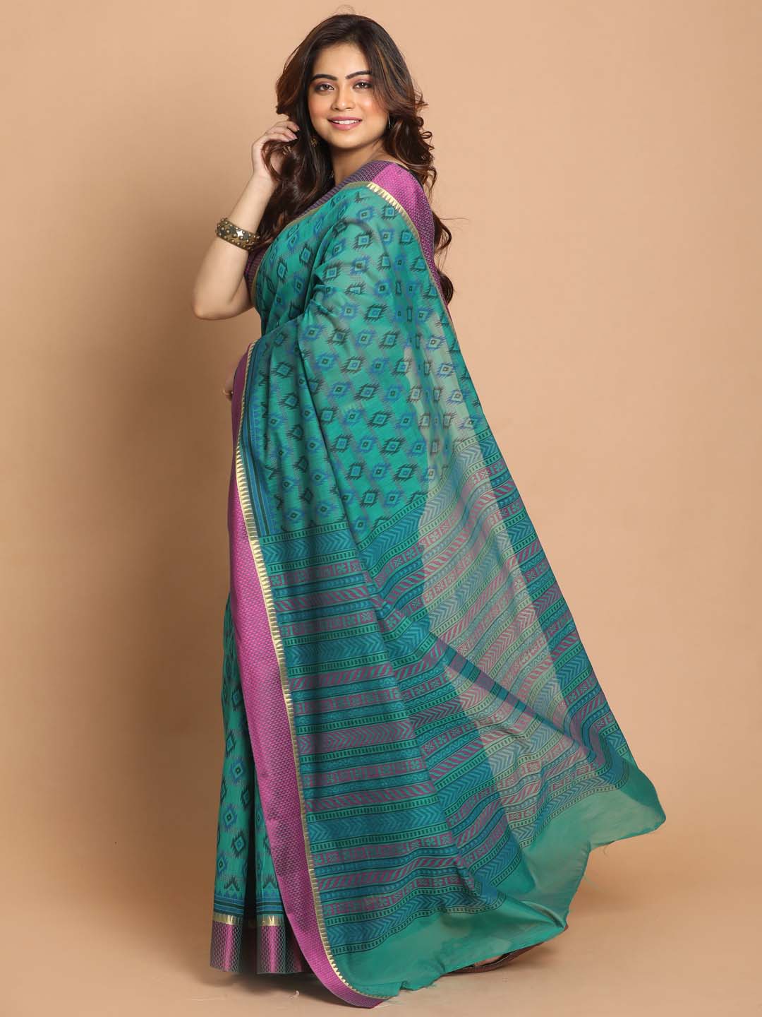 Indethnic Printed Cotton Blend Saree in Green - View 2