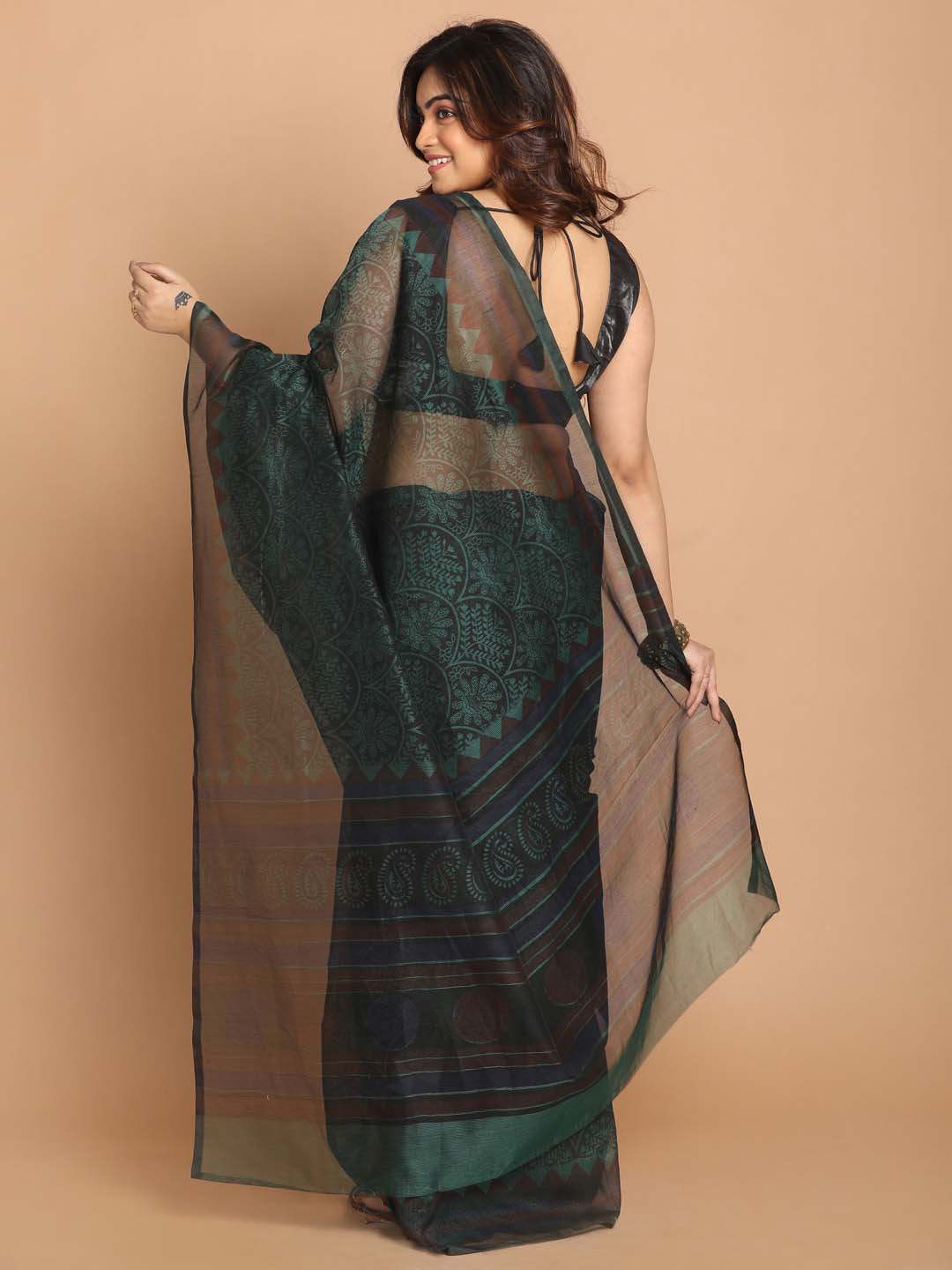 Indethnic Printed Cotton Blend Saree in Green - View 3