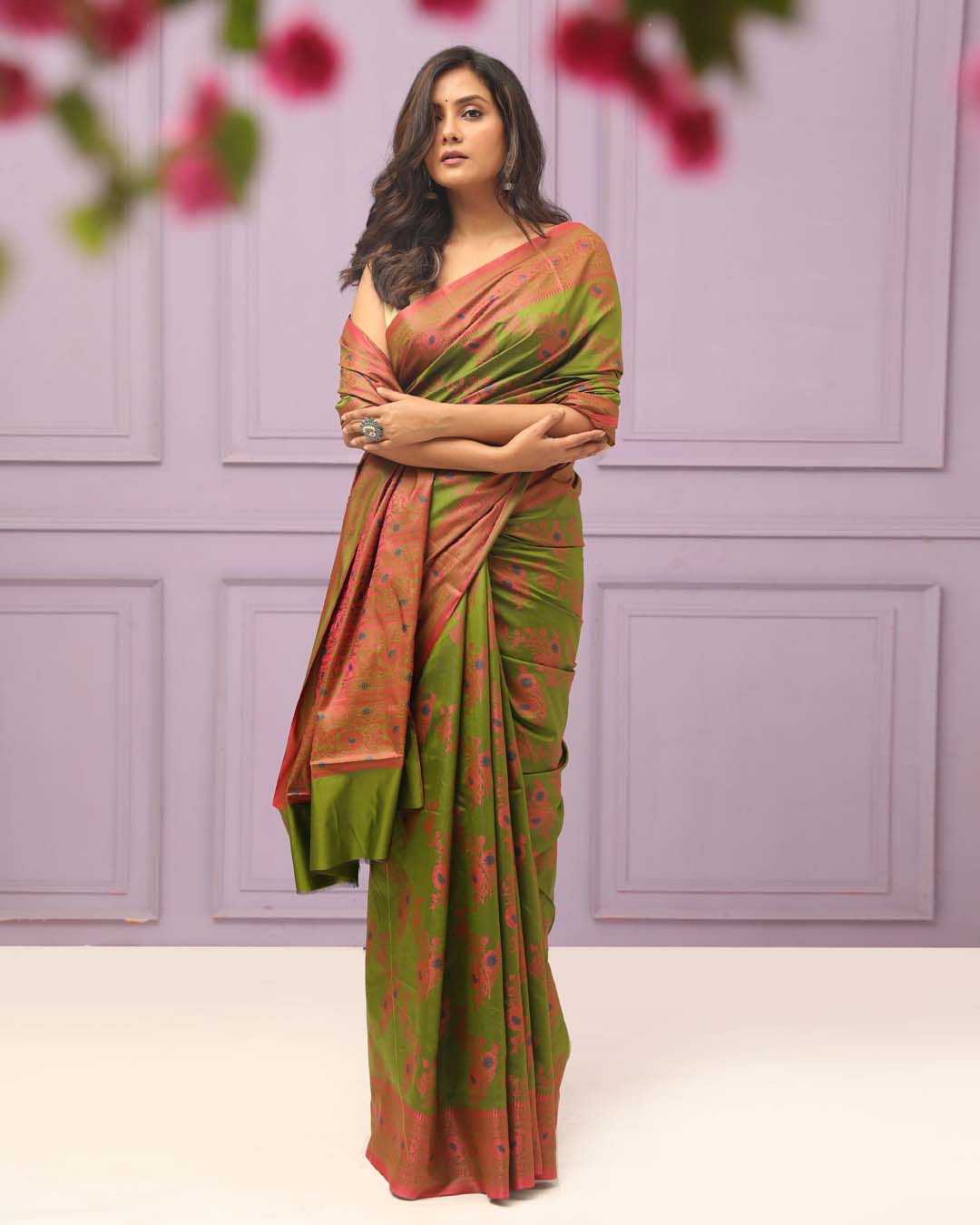 VERDANT ELEGANCE (HANDLOOM ART SILK SAREE)