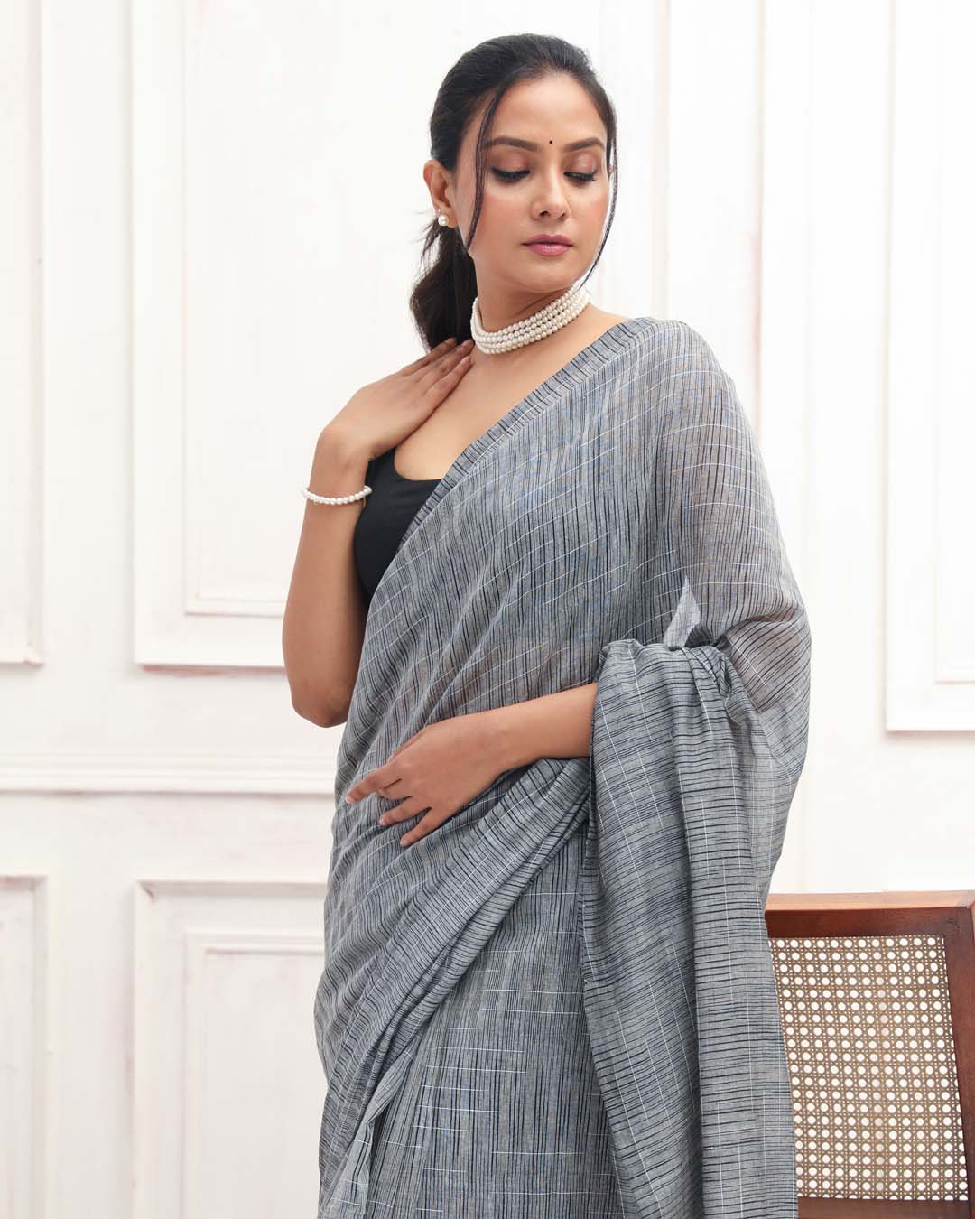 ONYX CHIC (BENGAL HANDLOOM COTTON BLEND SAREE)