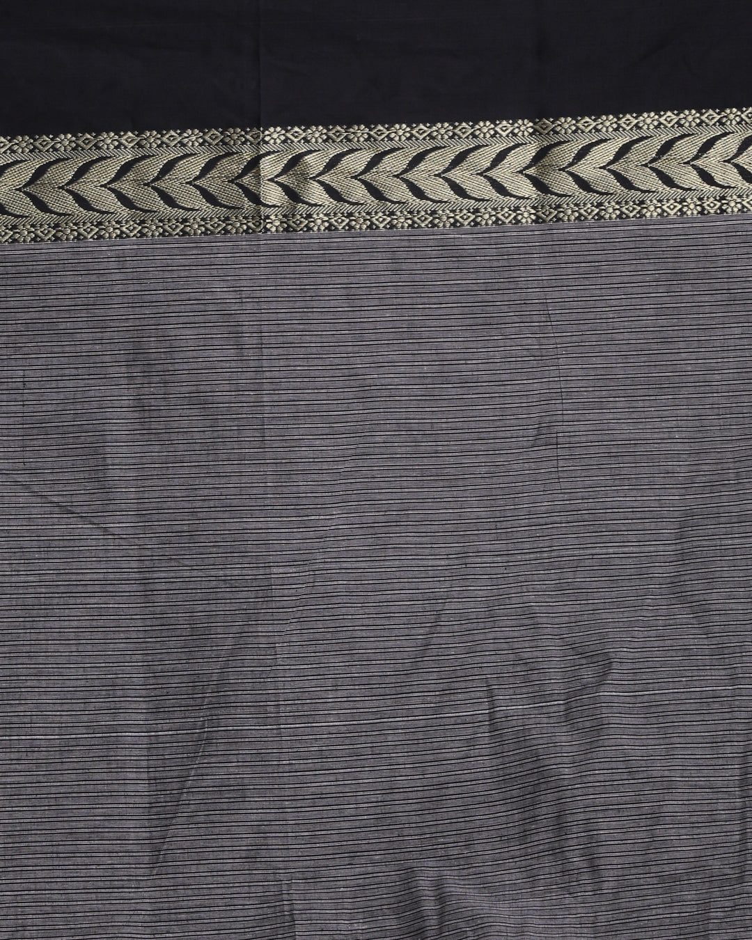 SUBTLE ELEGANCE (JAMDANI SAREE)