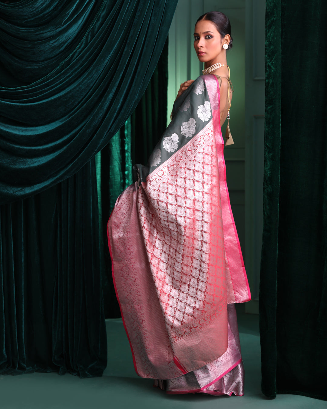 VERDANT MAJESTY (KANJEEVARAM ART SILK SAREE)