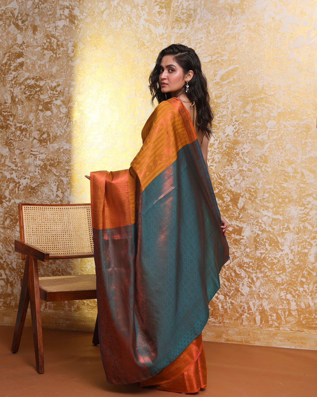 GOLDEN APSARA (KANJEEVARAM ART SILK SAREE)