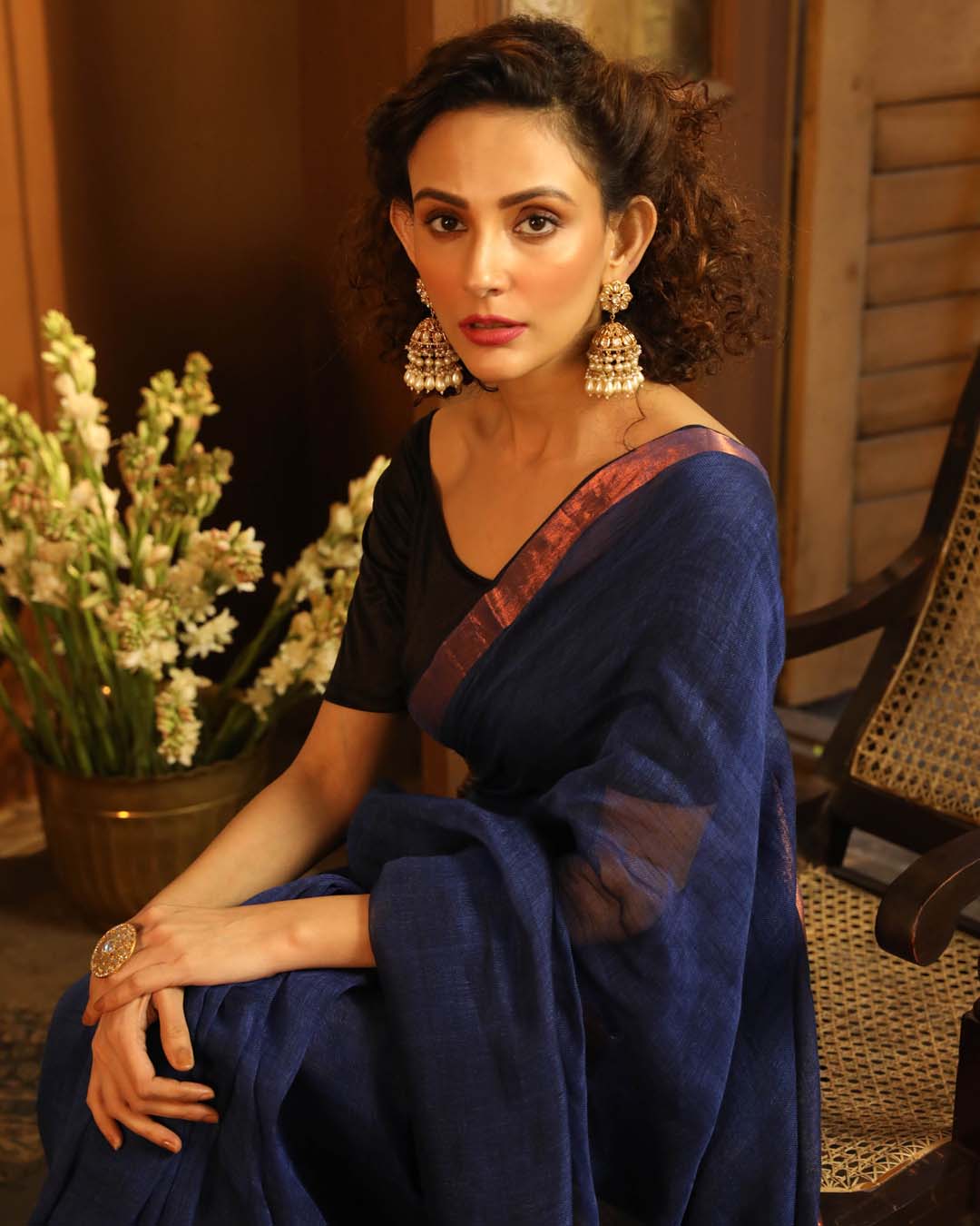 AZURE SERENITY (BENGAL HANDLOOM PURE LINEN SAREE)