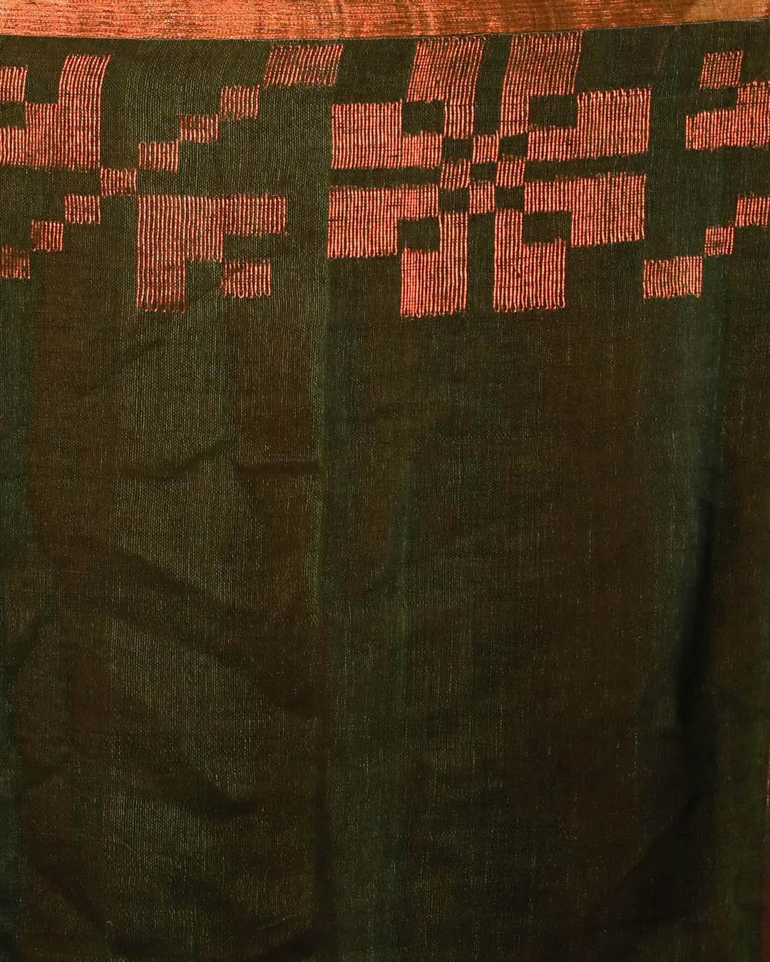 Indethnic Green Solid Daily Wear - Saree Detail View