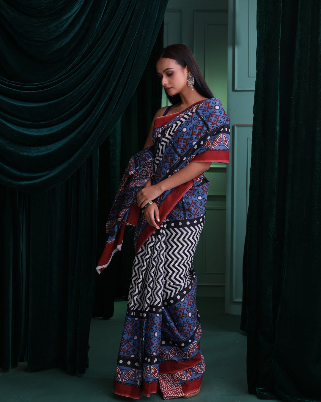 AZURE HARMONY (  SAREE)
