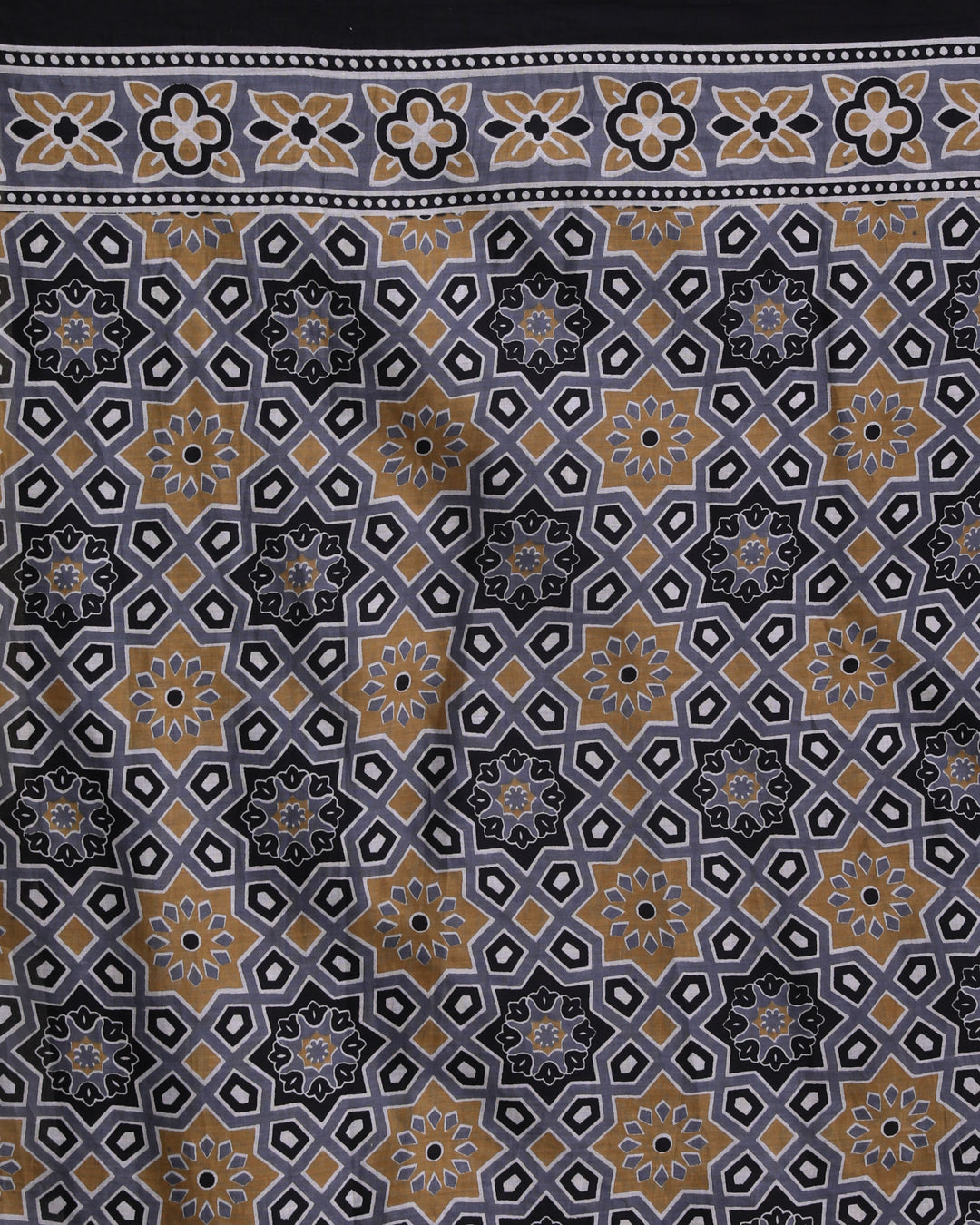 STEEL SERENITY (  SAREE)