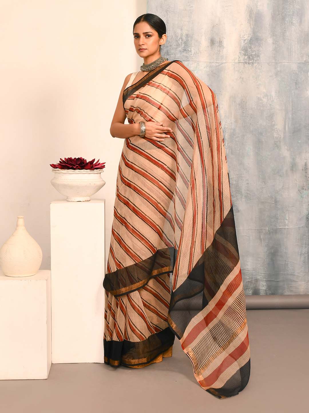 IVORY WHISPER  (BAGRU SILK COTTON SAREE)