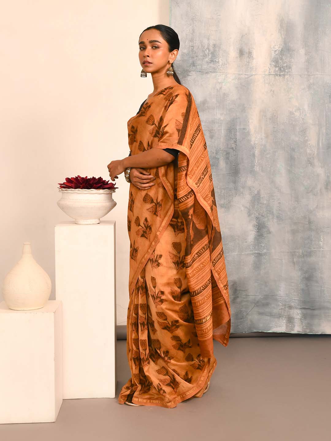 GOLDEN ELEGANCE (BAGRU SILK COTTON SAREE)