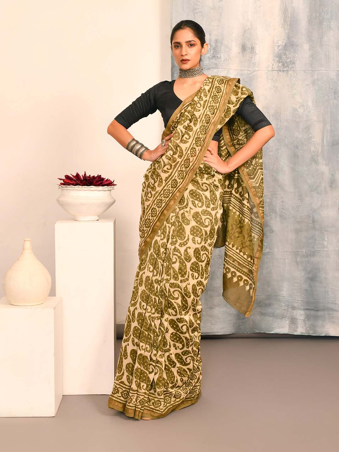 EMERALD ENCHANTMENT (BAGRU SILK COTTON SAREE)