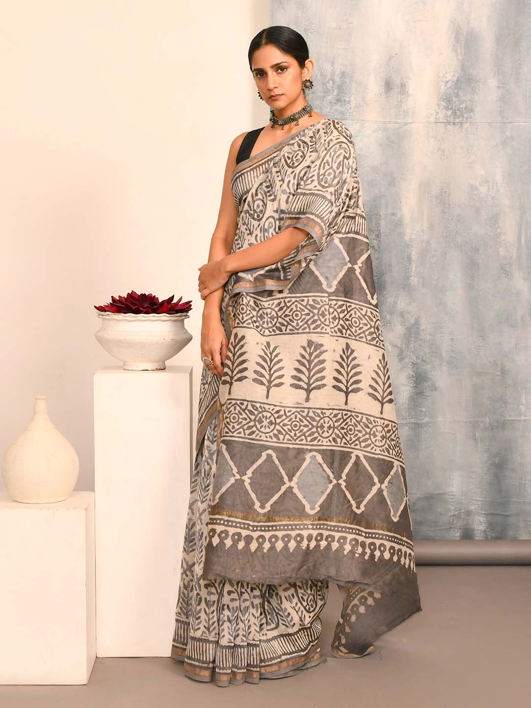 EBONY CHIC (BAGRU SILK COTTON SAREE)