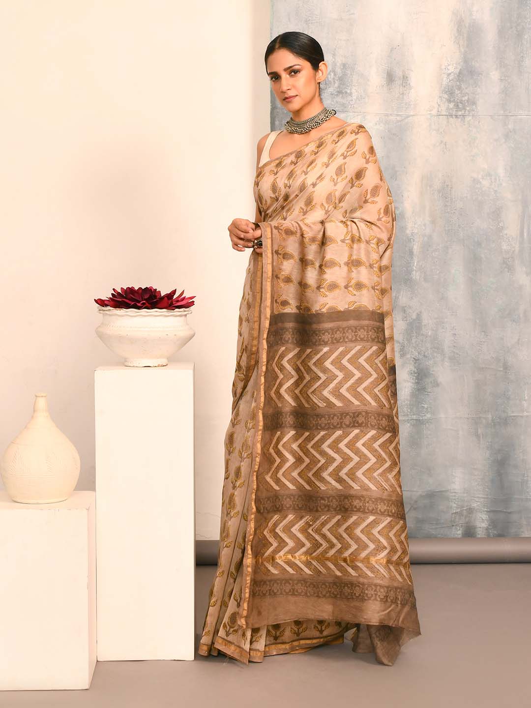 ETERNAL ELEGANCE (BAGRU SILK COTTON SAREE)