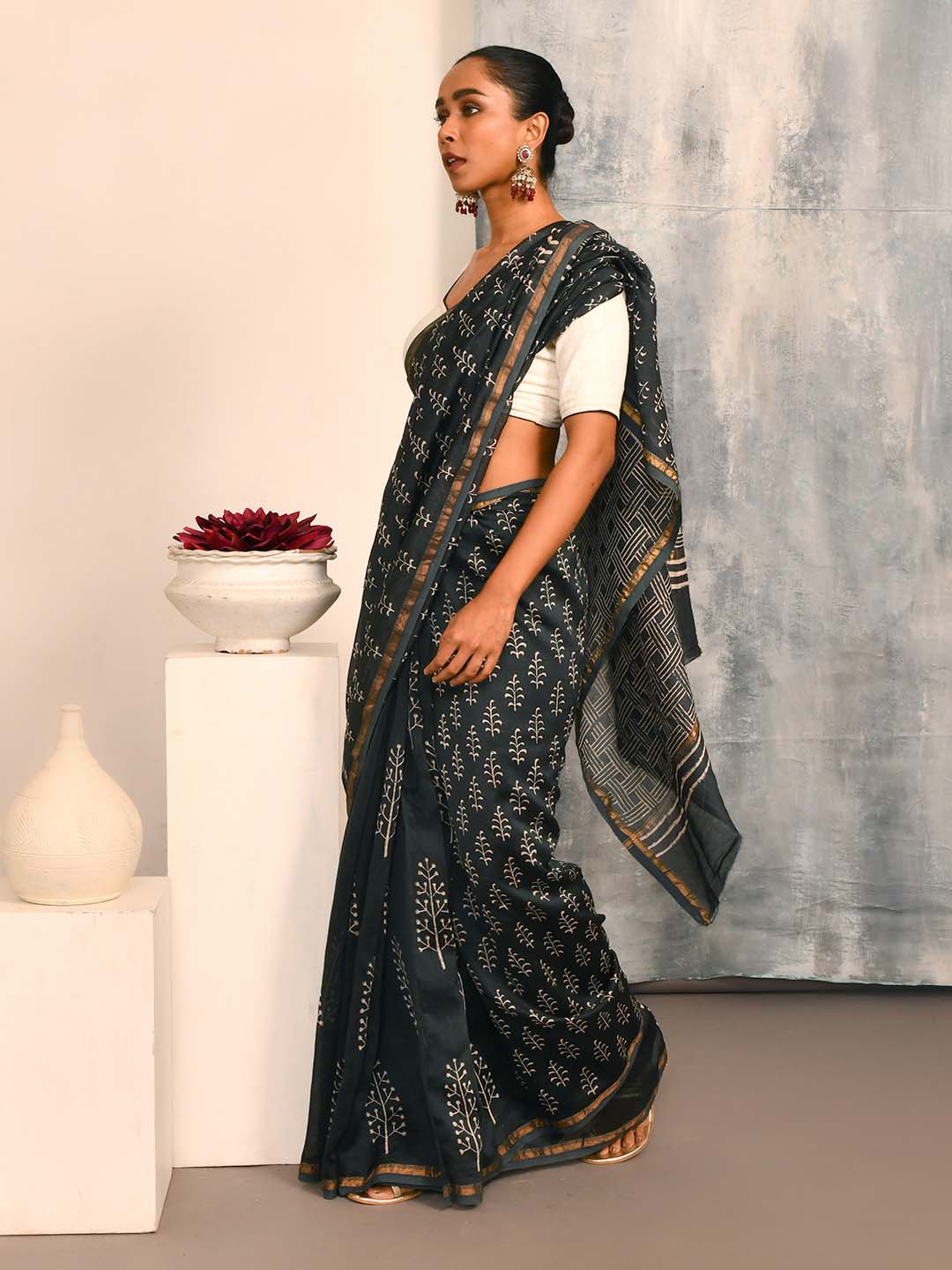 MIDNIGHT SERENADE (BAGRU SILK COTTON SAREE)