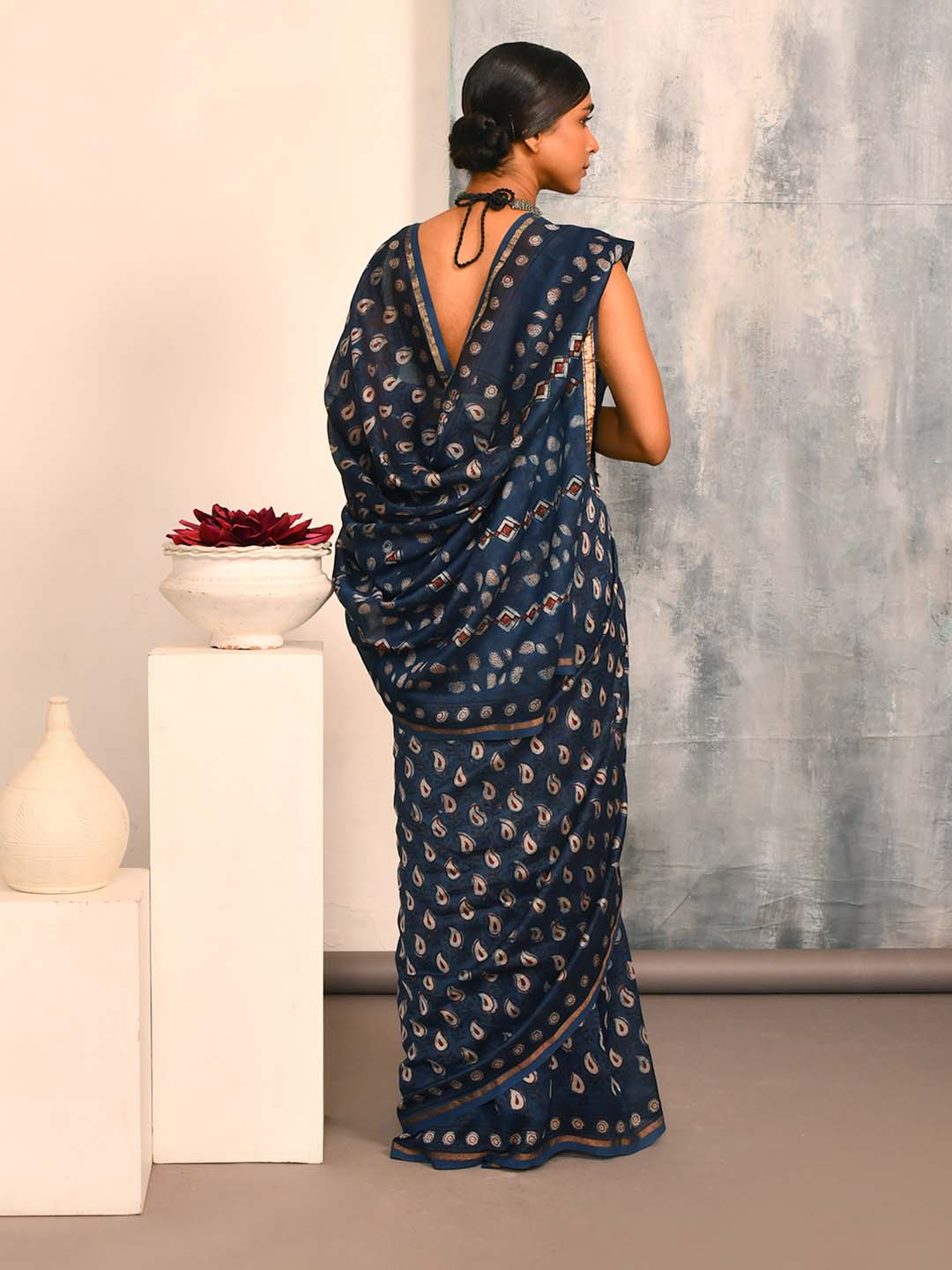 NOIR ESSENCE (BAGRU SILK COTTON SAREE)