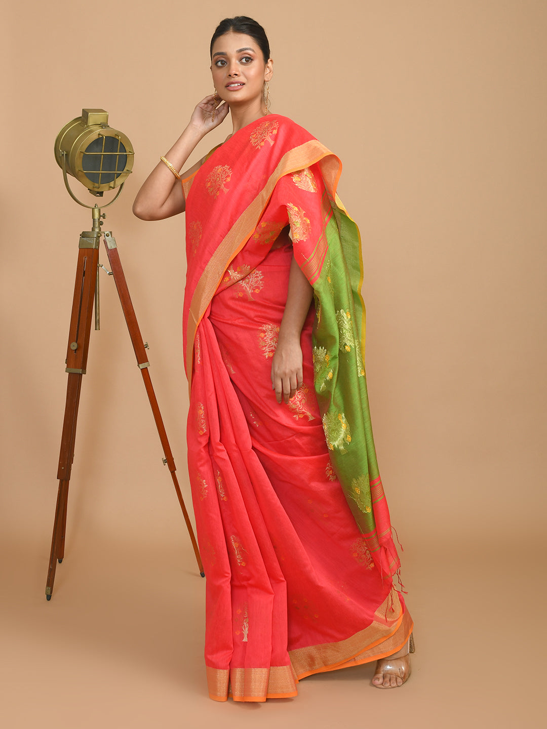 FIERY ELEGANCE (HANDLOOM COTTON BLEND SAREE)