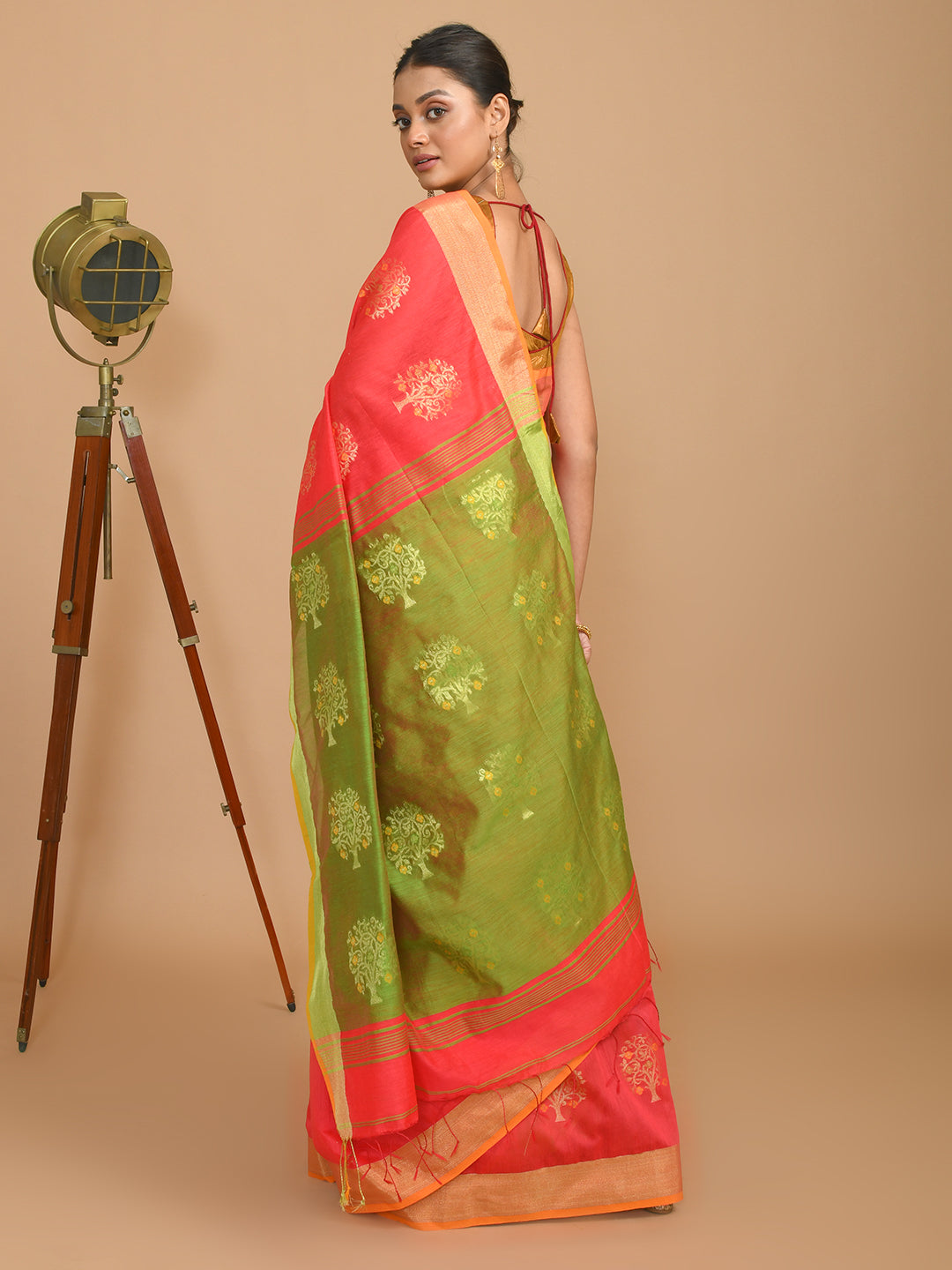 FIERY ELEGANCE (HANDLOOM COTTON BLEND SAREE)