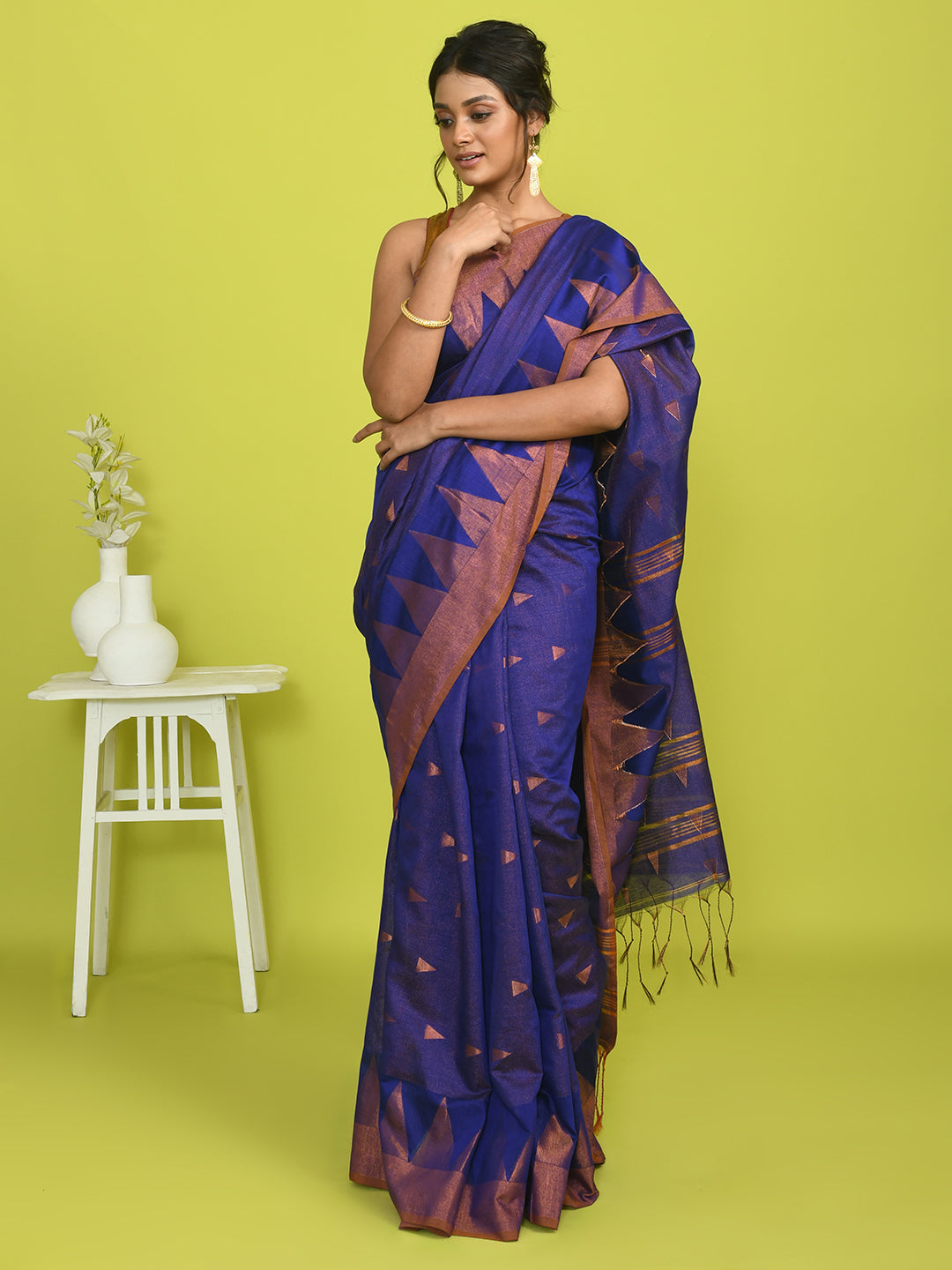 AZURE ELEGANCE (HANDLOOM COTTON BLEND SAREE)