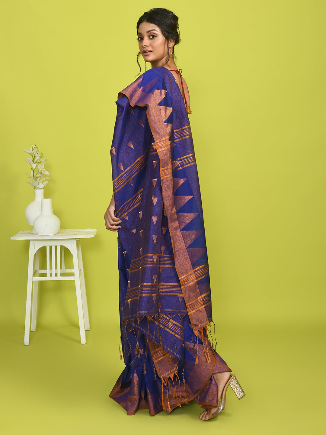 AZURE ELEGANCE (HANDLOOM COTTON BLEND SAREE)