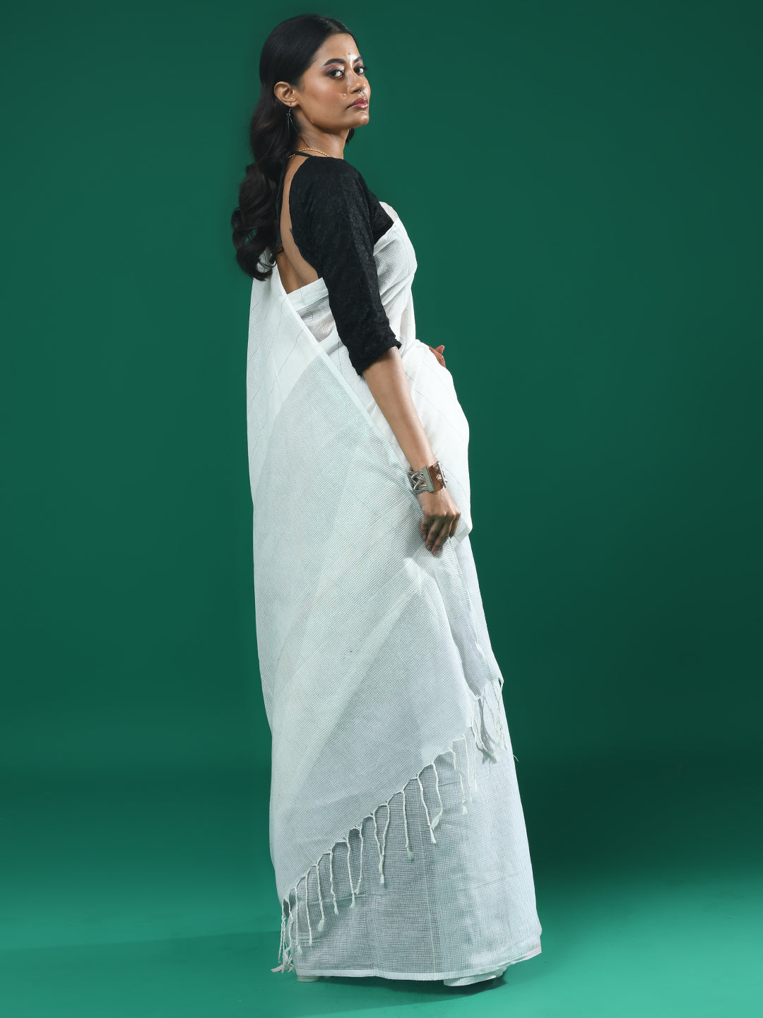 IVORY STRIPES (BENGAL HANDLOOM 100% PURE COTTON SAREE)