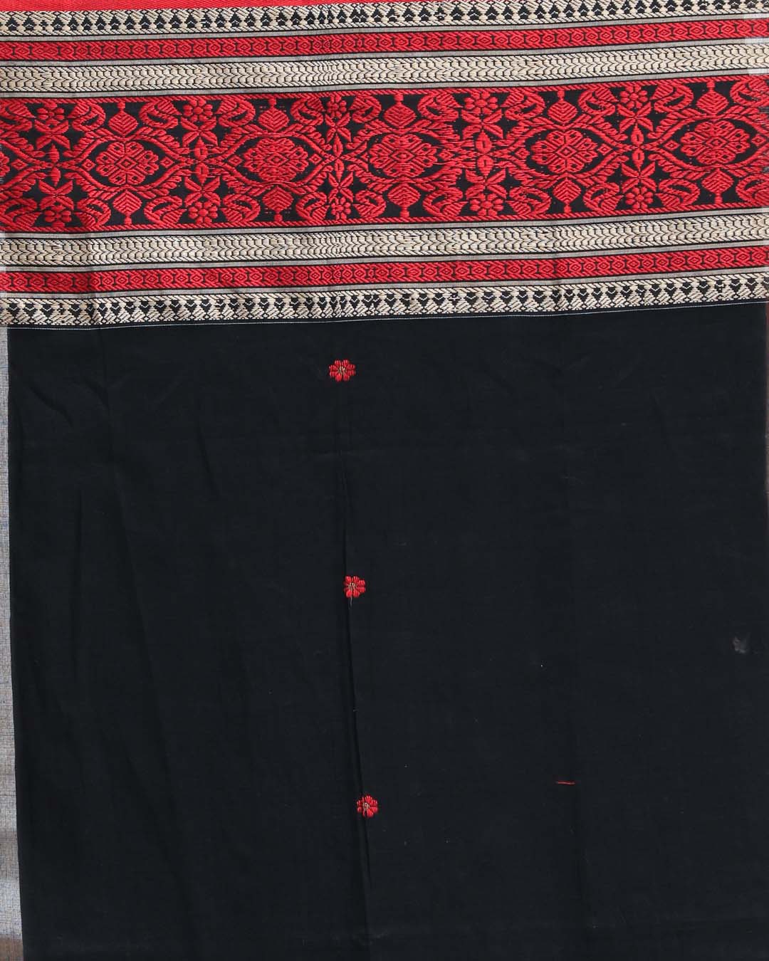 ONYX GRACE (HANDLOOM 100% PURE COTTON SAREE)