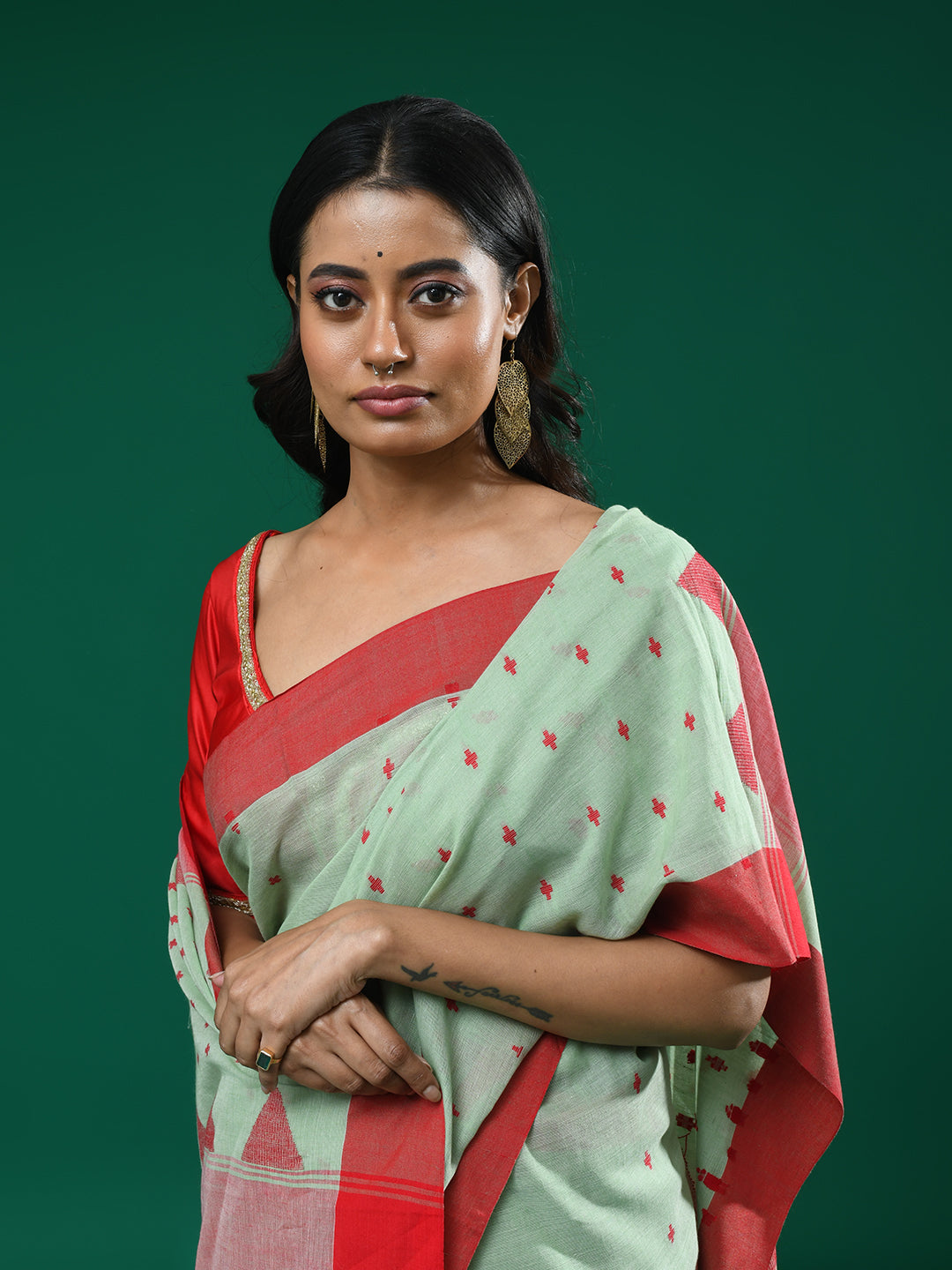 VERDANT HARMONY (HANDLOOM 100% PURE COTTON SAREE)